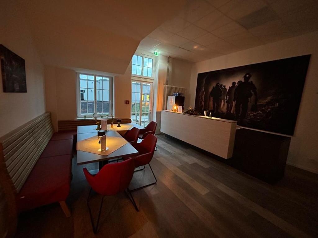 Hotel St. Barbara-Haus Dinslaken Esterno foto